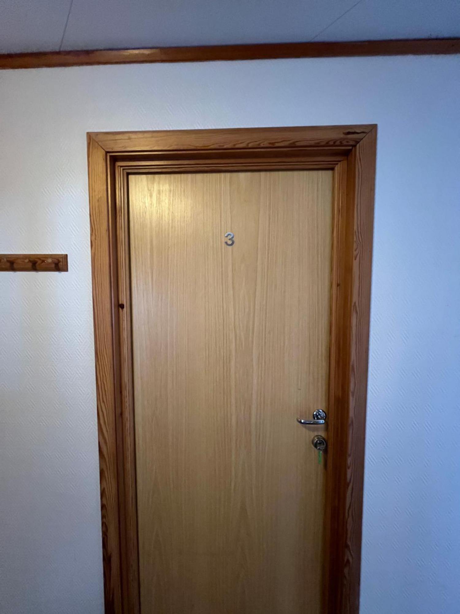 Privat Rom I Leilighet Hotel Sogndal Luaran gambar